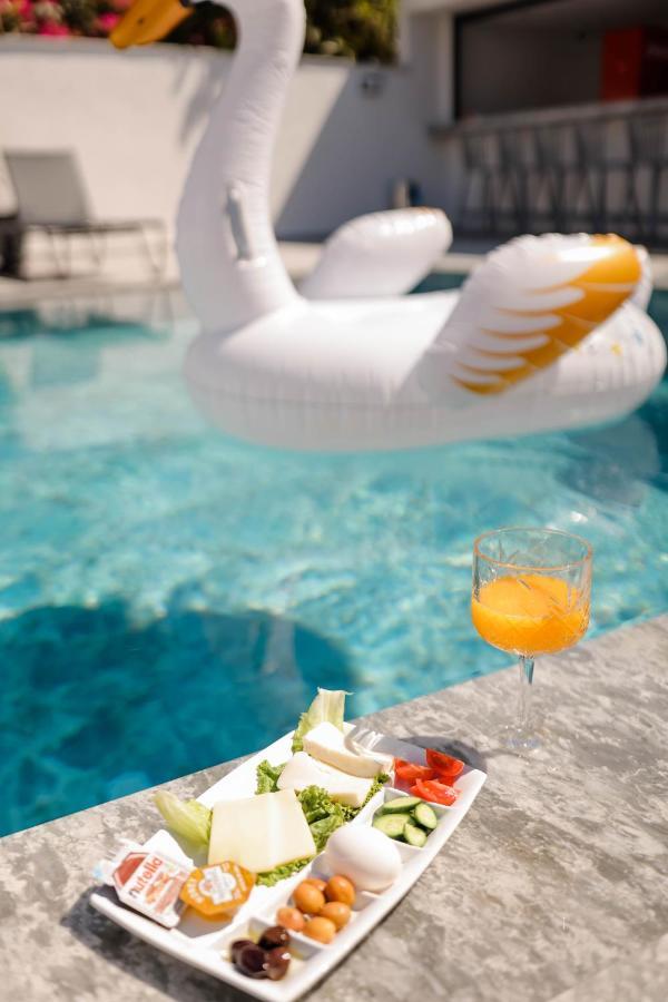 Swan Boutique Hotel 博德鲁姆 外观 照片
